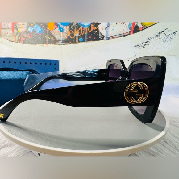 NWT GUCCI SUNGLASSES FULL INCLUSION - Picture 5 of 17